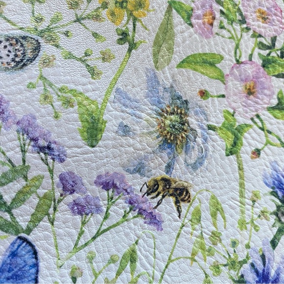 KOLTOV Women’s Crossbody Purse - Picture 4 of 8